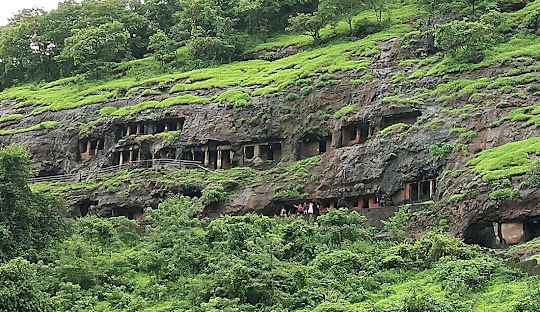 Mumbai to Mahad Cab